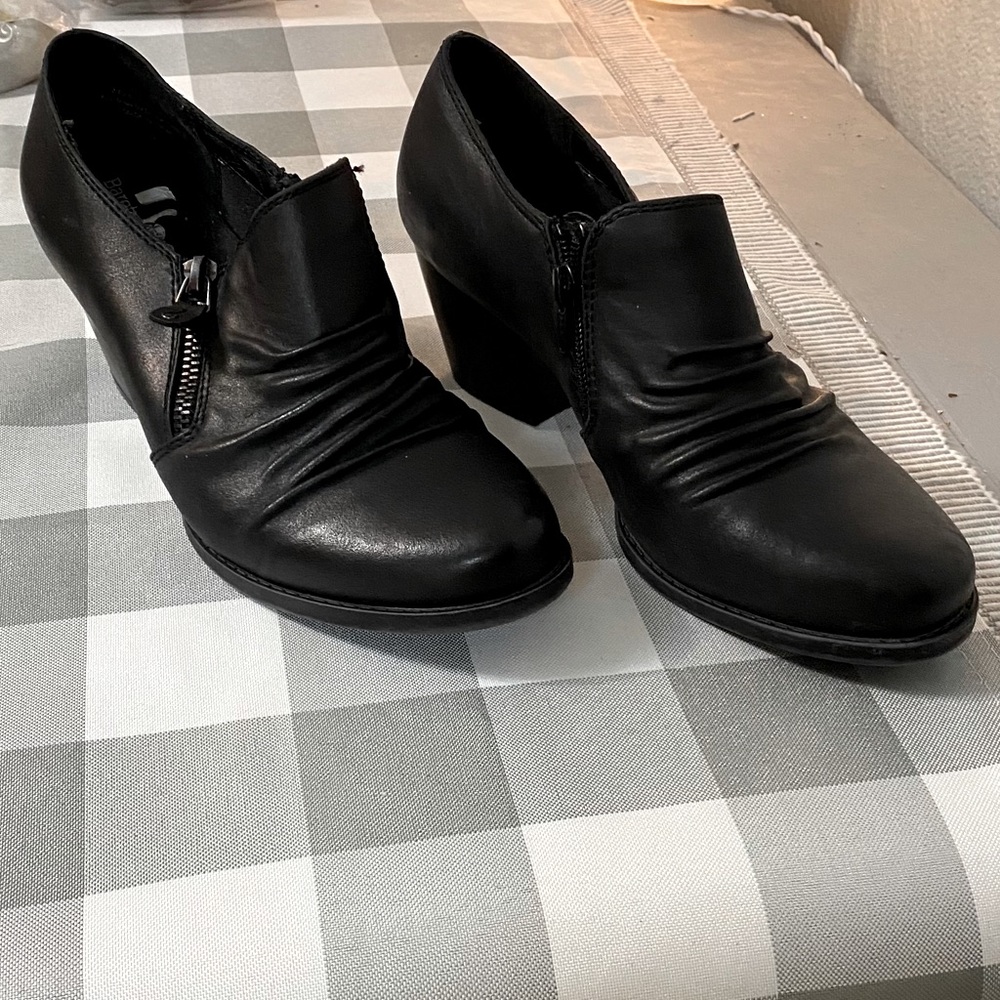 Bare Traps Ankle Boot